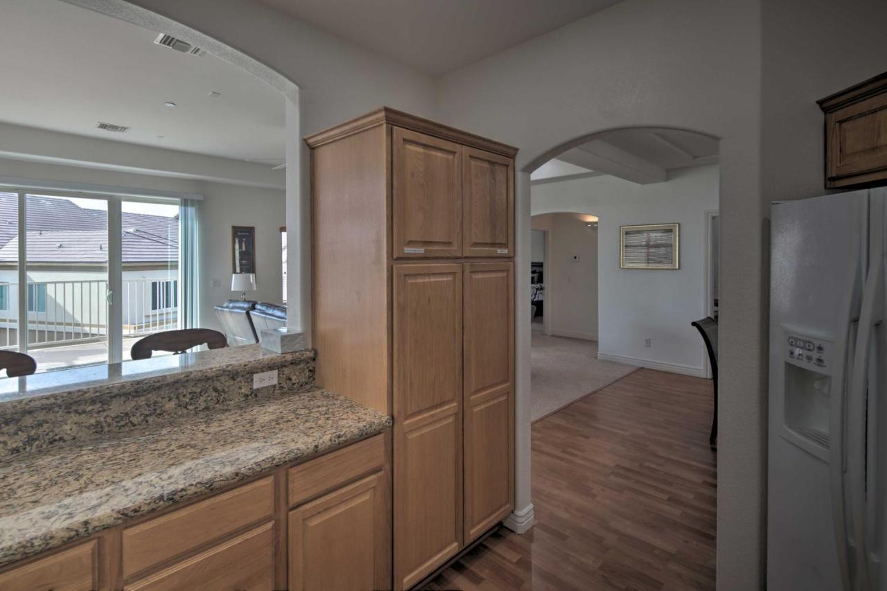 Desert Condo With Pool About 3 Miles To Colorado River! ブルヘッド・シティ エクステリア 写真